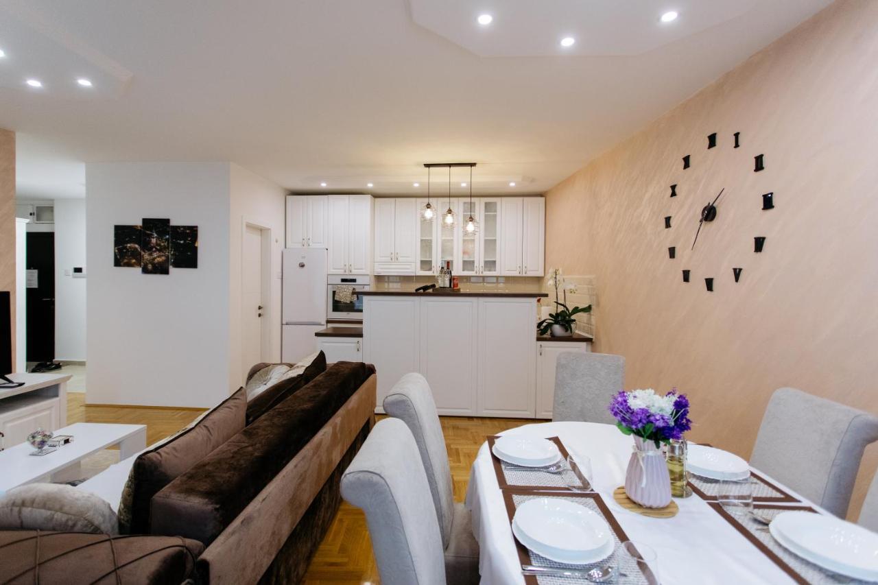 Apartman Kristina 4* Subotica Esterno foto