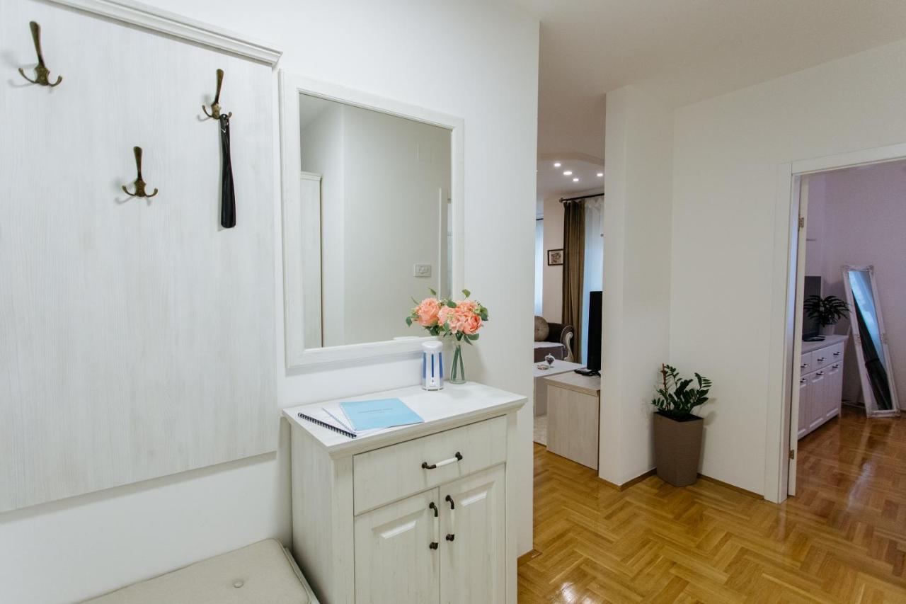 Apartman Kristina 4* Subotica Esterno foto